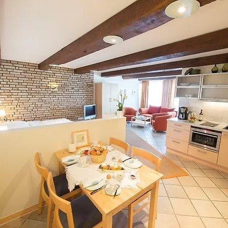 ホテル Strandhus 3*