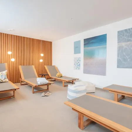 Strandhus Hotel 3*
