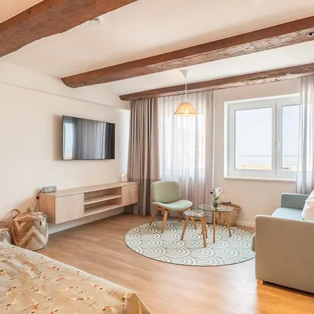 Strandhus Hotel