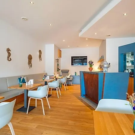 Strandhus Hotel 3*